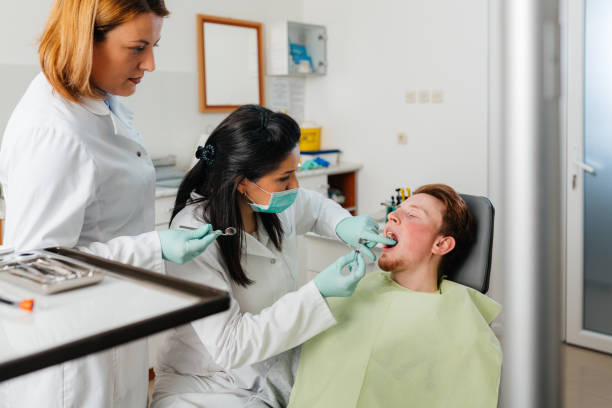 Best Emergency Wisdom Teeth Removal in Cambridge, IL